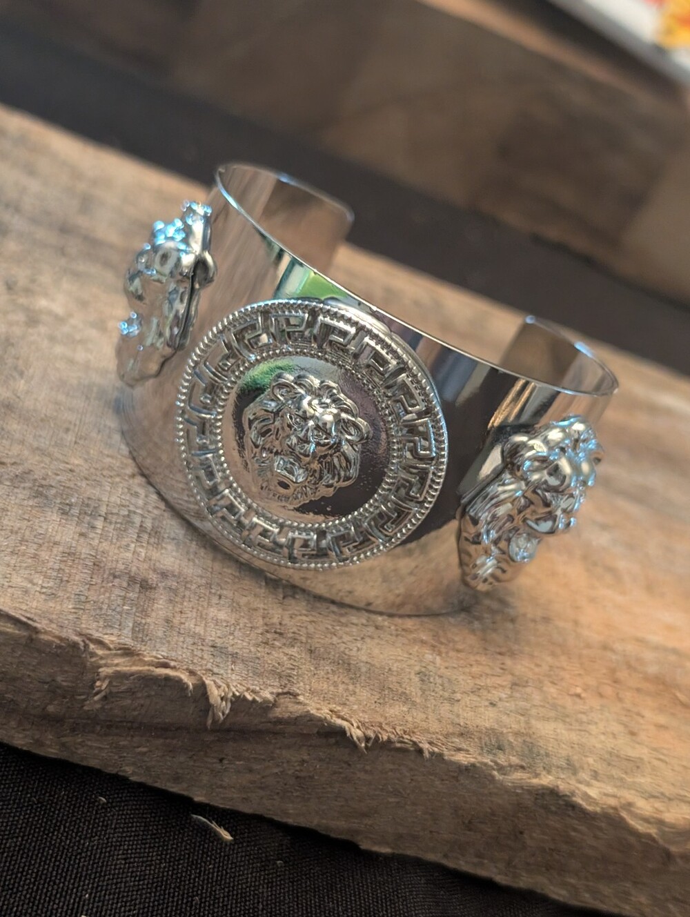 OLIVIA WELLES Lion Head Cuff Bracelet